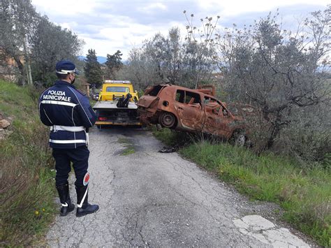 Operazione Pulizia Nei Boschi E Terreni Di Carmignano Rimosse Le