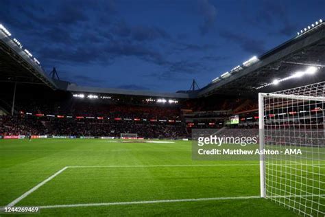 337,773 Psv Stadium Stock Photos, High-Res Pictures, and Images - Getty ...