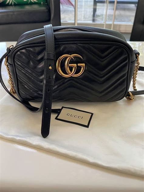 Original Gucci GG Marmont Schultertasche aus Matelassé Kaufen auf Ricardo