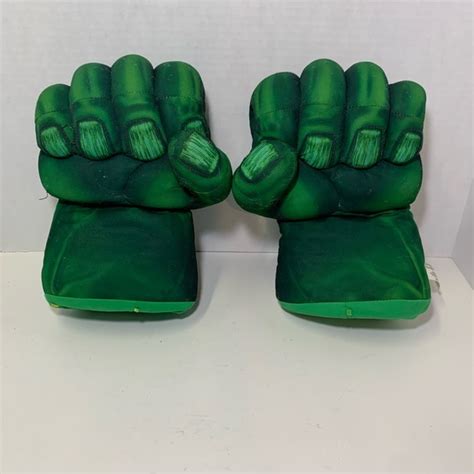 Hasbro | Toys | Hasbro Marvel Hulk Smash Sound Talking Hands ...