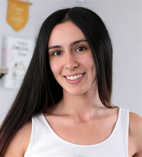 The full biography and career history of the talented Angelina Horton 13