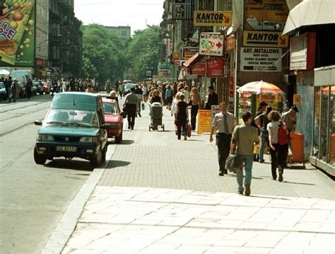 Tak żyli ludzie na Śląsku i w Zagłębiu 30 lat temu Szalone lata 90 w