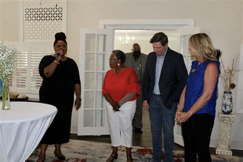 Ribbon Cutting for Floyd Family Funeral Home - Laurens County Chamber ...