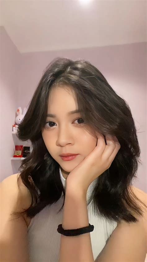 Christy Jkt48 Di 2024 Gaya Rambut Bob Pendek Orang Cantik Gadis