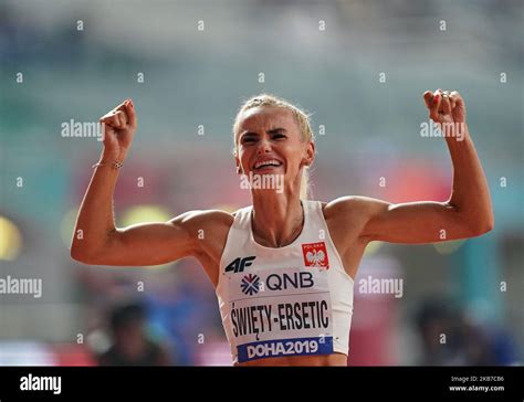 Justyna Wi Ty Ersetic Of Poland Competing In The Meter For Women