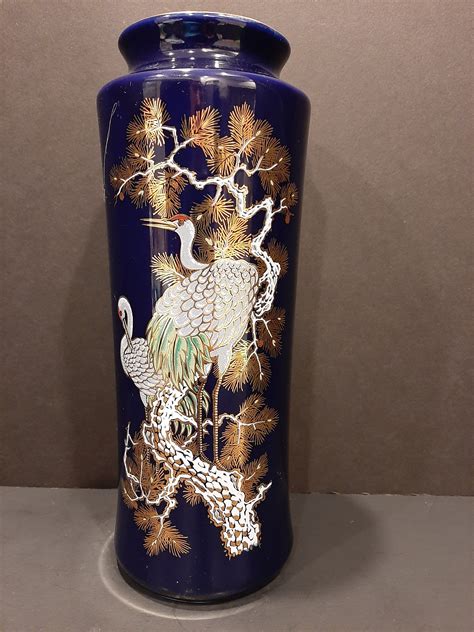 Vintage Japanese Cobalt Blue Porcelain Classic Style Vase Gilding