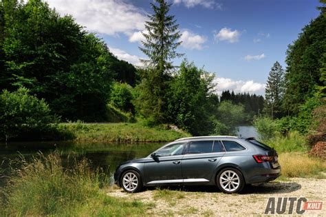 Nowa Škoda Superb Combi 20 Tdi Dsg 4x4 2015 Test Opinia Spalanie