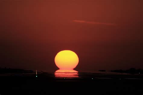 だるま夕日 By 船旅 （id：1598550） 写真共有サイトphotohito