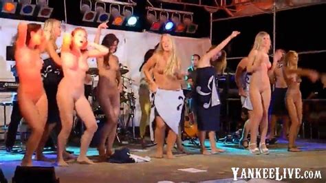 Women Dancing Naked On Stage Video 1 Porn Videos