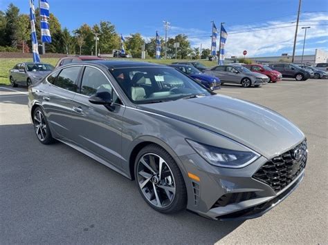 New 2023 Hyundai SONATA SEL Plus 4D Sedan In Pleasant Hills 23097