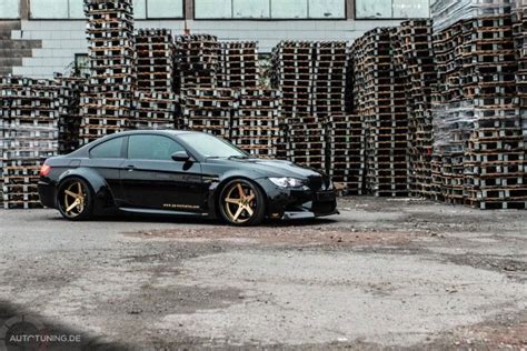 Bmw M3 Liberty Walk Das Schwarze Breitbau Monster Bmw Bmw M3 Bmw M3 Coupe