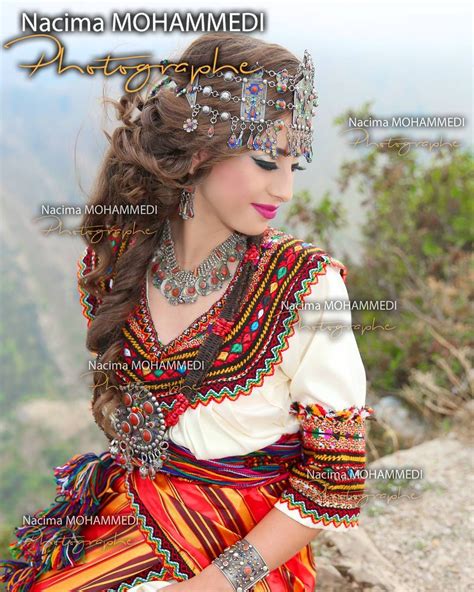 Femme Kabyle Traditionnelle Atelier Yuwa Ciao Jp