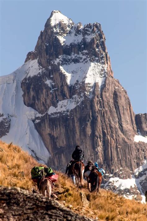 Ediciones Región on Twitter En la Cordillera Huayhuash Ymer La