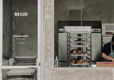 hunt    croissants  bali indonesia expat