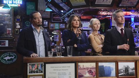 8 Burning Questions for 'Law & Order: SVU' Season 22