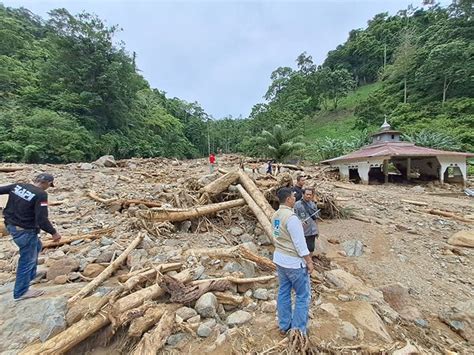 Sulbar Dilanda Banjir Bandang Dan Tanah Longsor Gubernur Minta Bantuan