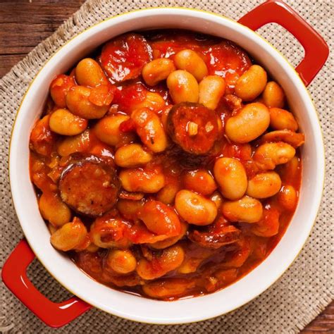 Fasolka po bretońsku: Polish Baked Beans with Sausage recipe