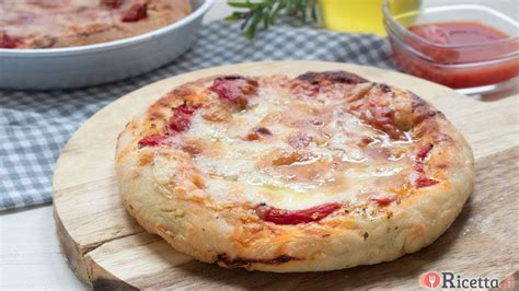 Pizza Al Tegamino Padellino Ricetta It YouTube