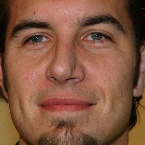 Nick Hexum - Age, Family, Bio | Famous Birthdays