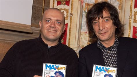 Lite Velenosa Tra Max Pezzali E Claudio Cecchetto Il Produttore Max