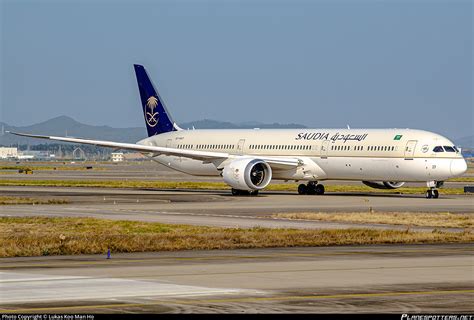 HZ AR27 Saudi Arabian Airlines Boeing 787 10 Dreamliner Photo By Lukas