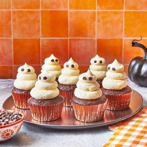 50 Best Halloween Desserts For An Easy Spooky Treat