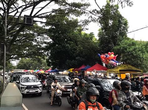 Tertibkan Pasar Takjil Bikin Macet Lalin Malang Posco Media