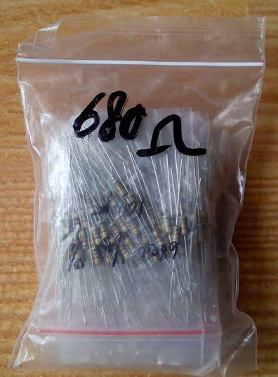 Jual Resistor 1 4w 680 Ohm 5 Carbon Film Di Lapak Milki Shop Bukalapak