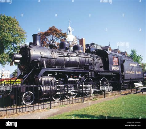 Canadian Pacific Railway Locomotive Stock Photos & Canadian Pacific ...