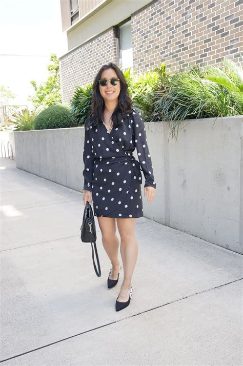 Sezane Noemia Dress Review The Perfect Polka Dot Dress Whatveewore