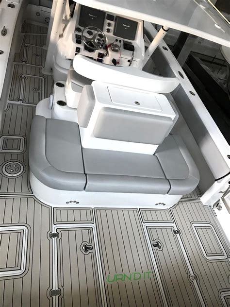 Center Console Boat Interior