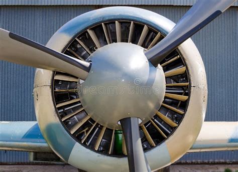 Propulsores De Los Aviones Motor Con Las Cuchillas De Propulsor Foto