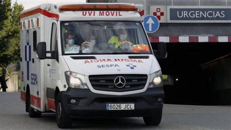 Un conductor atropella a un motorista menor de edad en Gijón y se da a