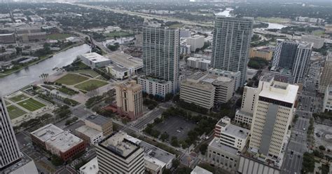 Tampa Bay Braces For Storm Not Seen In A Century