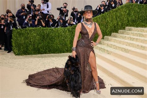 Jennifer Lopez Sexy Shows Off Her Tits And Legs At The 2021 Met Gala In Nyc Aznude