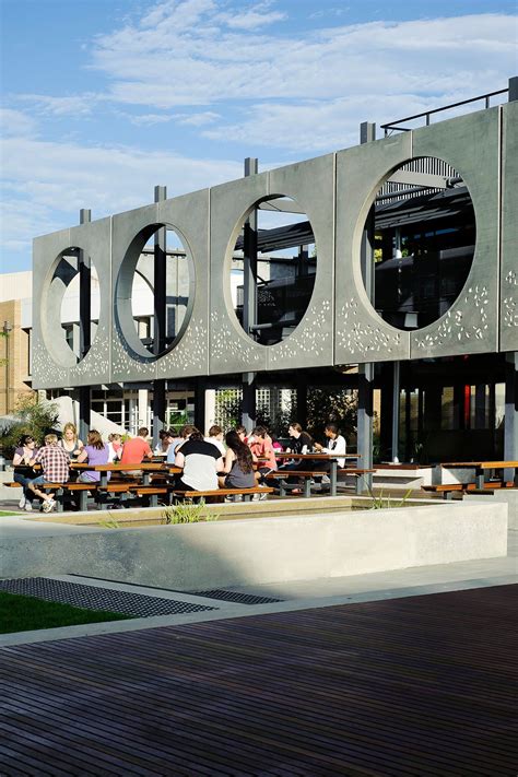 Deakin Library Waurn Ponds 1