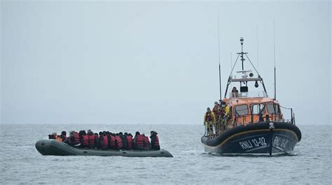 Tragedia En El Canal De La Mancha Se Ahogaron 27 Migrantes Que Querían