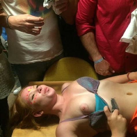 Summer Nudity Amateur Women Being Bare Home Pics