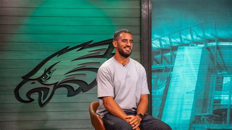 Marcus Mariota Explains Why He Signed With The Eagles Bvm Sports