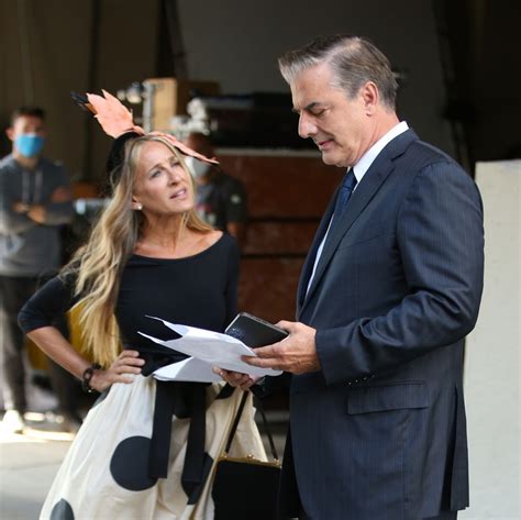 Carrie E Mr Big Di Nuovo Insieme Sarah Jessica Parker E Chris Noth Sul Set Del Revival Di Sex