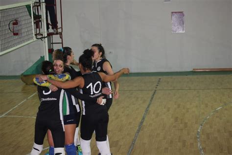 Volley Femminile Serie C La Costa Viola Volley Non Riesce A Fermare La