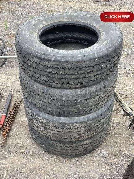 4 tires 265/70/r17 - Rideau Auctions