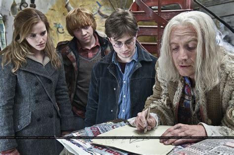 Official Unseen Photos Harry Potter And The Deathly Hallows Part 1