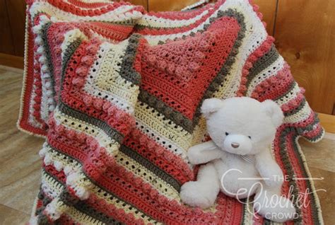 Lovely Crochet Baby Girl Blanket Pattern | AllFreeCrochet.com