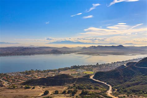 Outdoor Advertising in Lake Elsinore, California | BillboardsIn.com