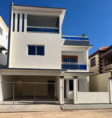 Corotos Venta De Casa En La Autopista De San Isidro Brisa Oriental