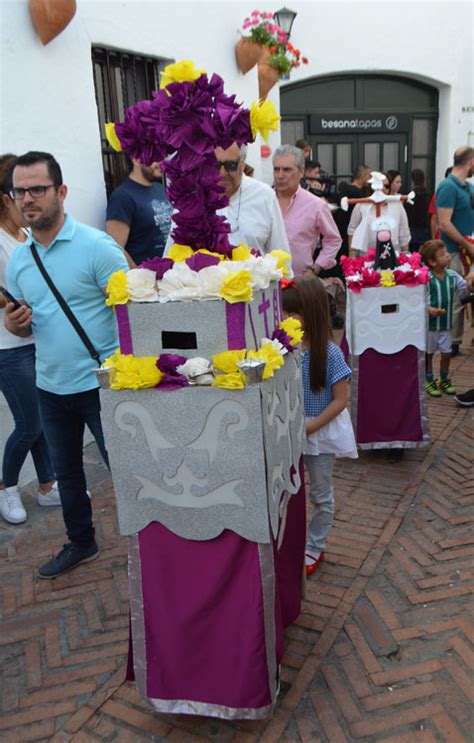 La Cantera Cofrade De Utrera Vuelve A Darse Cita En Las Cruces De Mayo