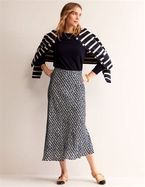 Cecelia Midi Skirt French Navy Abstract Heart Boden Au