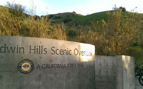 Hike the Baldwin Hills Scenic Overlook for an Awesome View near Downtown Culver City