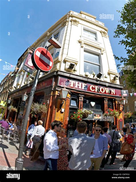 Seven Dials London Hi Res Stock Photography And Images Alamy